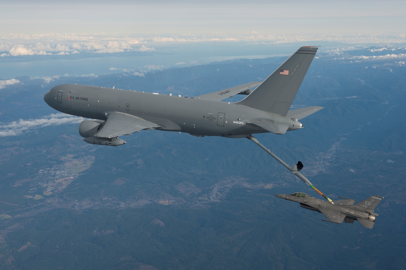 , Boeing, U.S. Air Force Aircrews Make History with First KC-46A Tanker Refueling Flight