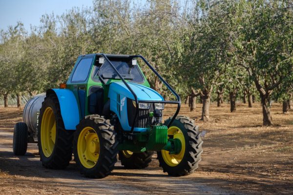 , Fieldin Accelerates Autonomous Farming Revolution with Acquisition of Midnight Robotics